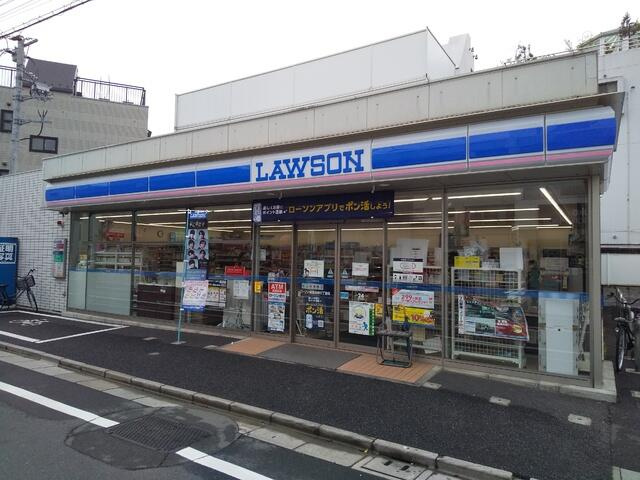 ローソン板橋赤塚三…まで130m