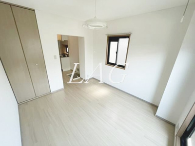 【居間・リビング】 | アイリスハイム | 洋室のお部屋です。