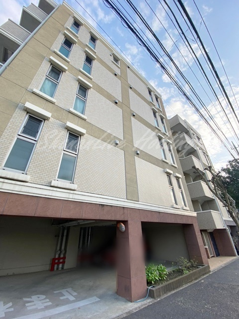 藤沢市本町３丁目の賃貸マンション