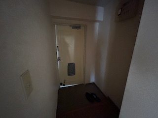 第二田口ビルの玄関
