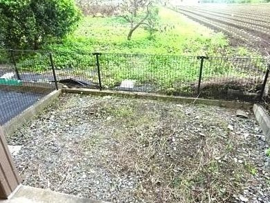 上益城郡御船町大字滝川のアパートの庭