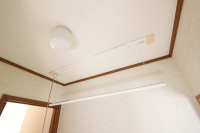 【その他】 | 兵家７８８-１戸建 | 室内物干しがあります