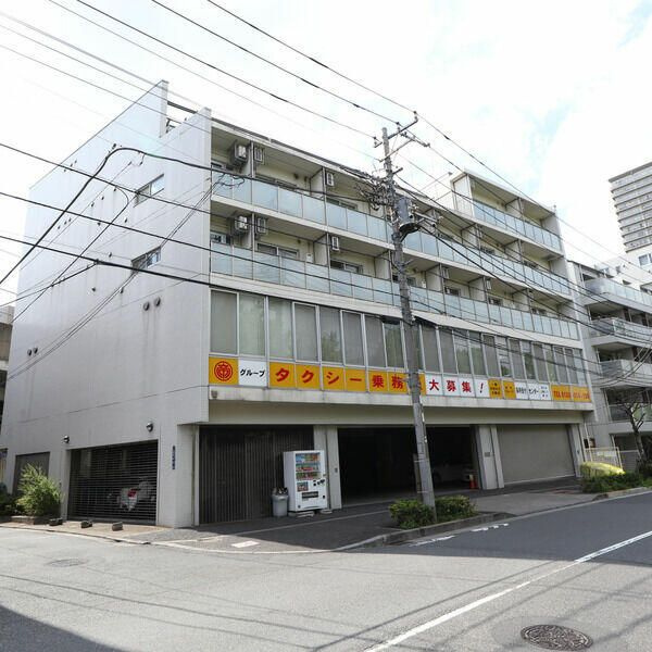 パークフロントの外観
