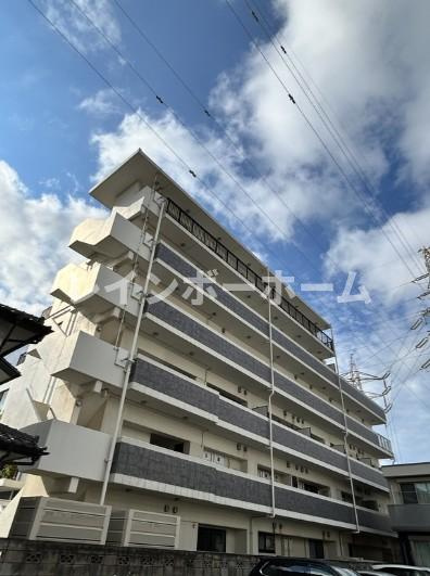 マリアージュ市川の外観