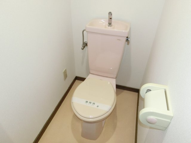 リンデンホーフのトイレ|別部屋同タイプのお写真です。