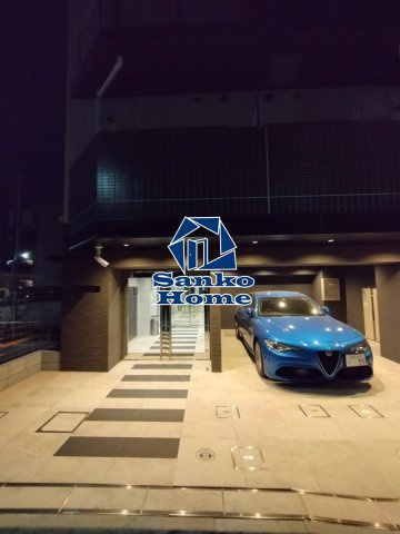 ＣＲＥＡＬｐｒｅｍｉｅｒ浅草橋の駐車場