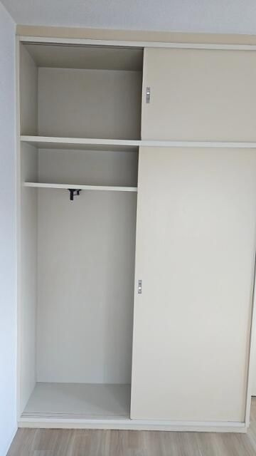相模原市中央区矢部４丁目の賃貸マンションの収納