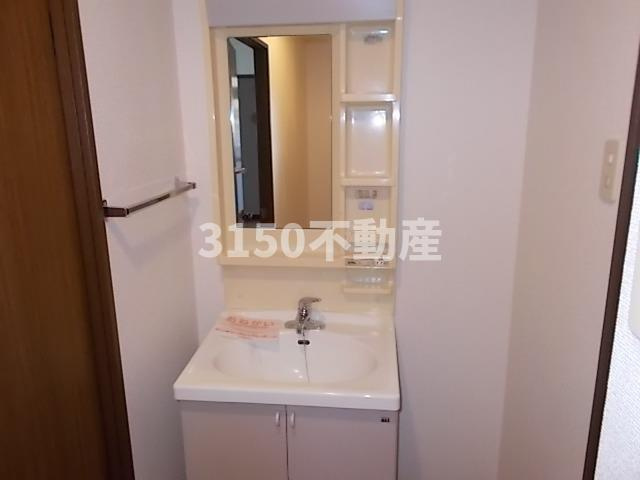 アビタシオン祈年の洗面所|コンパクトで使いやすい洗面所