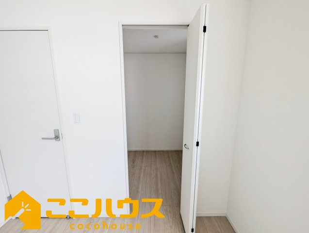 読谷村大木第４　クレイドルガーデン　新築戸建て　全３棟　3号棟の収納|子供部屋6帖