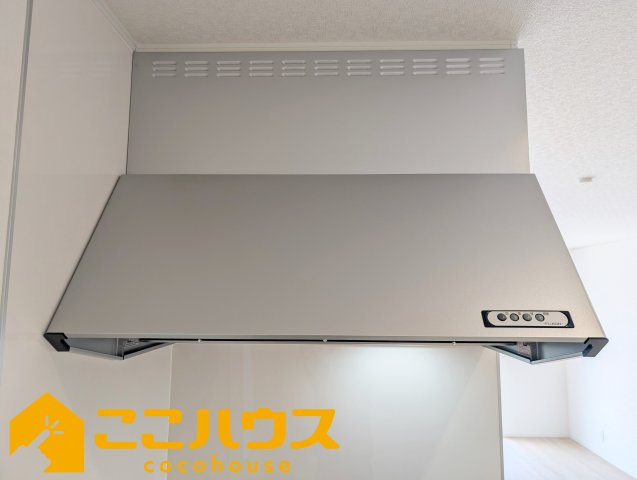 読谷村大木第４　クレイドルガーデン　新築戸建て　全３棟　3号棟のキッチン|掃除のしやすい換気扇