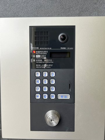quador神宮西のエントランス