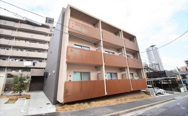 RUINS　TAMANOIの外観