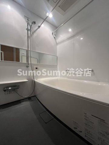 A-standard渋谷桜丘の浴室|コンパクトで使いやすいお風呂です