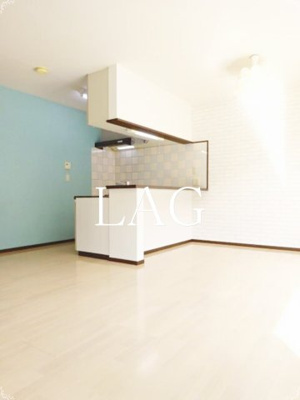 【居間・リビング】 | メゾンセレーナ | 洋室のお部屋です。