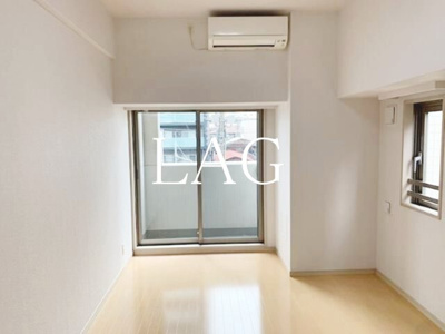 【居間・リビング】 | Ｒｉｓｉｎｇ　ｐｌａｃｅ　南千住 | 洋室のお部屋です。