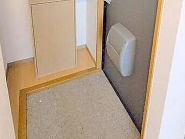 サン・コート広尾の玄関