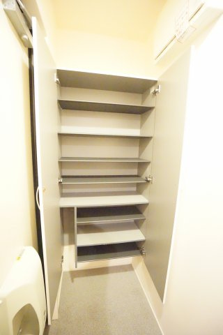【収納】 | ディアコート鹿放ヶ丘 | ※同物件・同タイプの写真です。