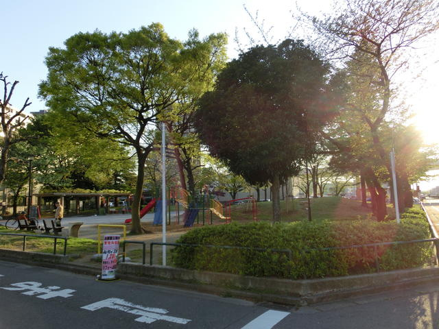 高野公園まで250m