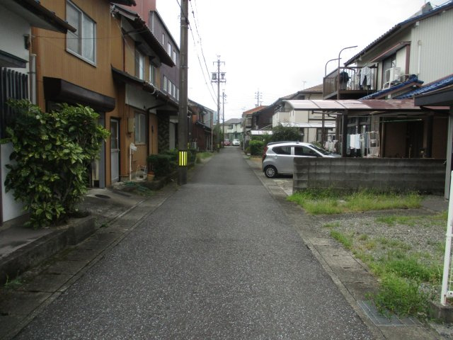 西改田松の木戸建の周辺