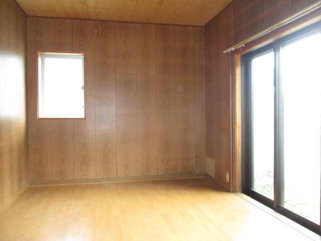 西改田松の木戸建の居間・リビング