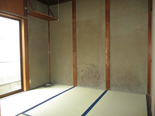 西改田松の木戸建の内装