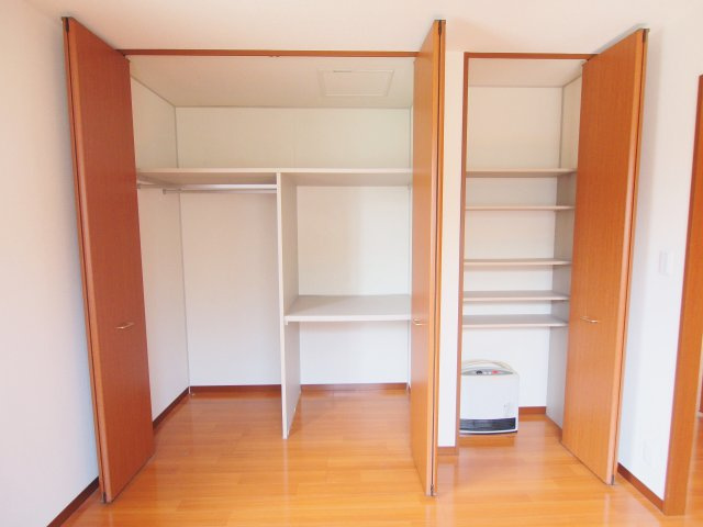 蘭　弐番館の収納