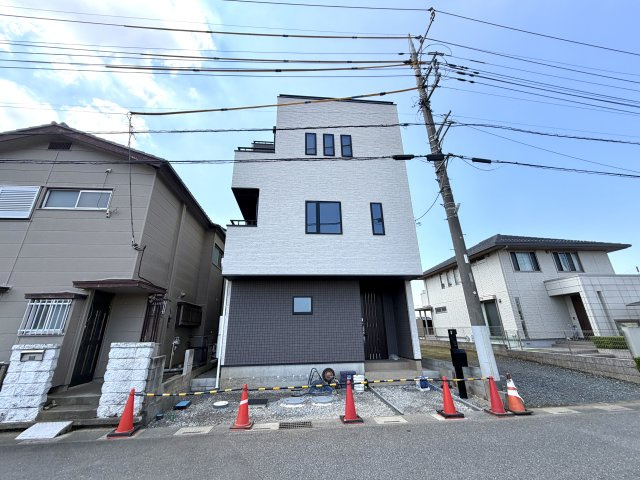 越谷市平方L１号棟　新築戸建
