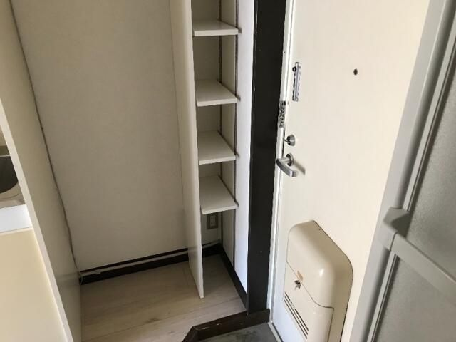 川崎市高津区下作延４丁目のアパートの収納
