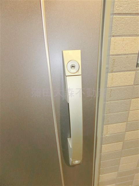 ルーブル大鳥居参番館の玄関