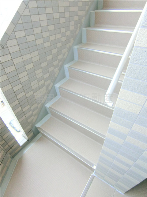 ルーブル大鳥居参番館のその他共用部分|共用階段