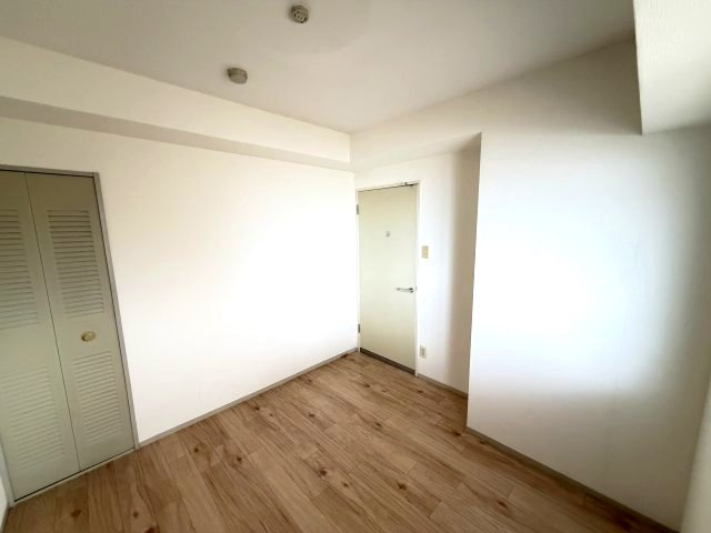 モンシャトー松戸の洋室