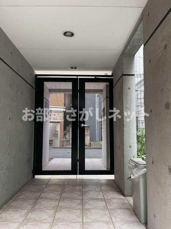 MODULOR中野新橋WEST【おとり物件なし】#学生・社会人にオススメ！初期費用分割払いOK！のエントランス