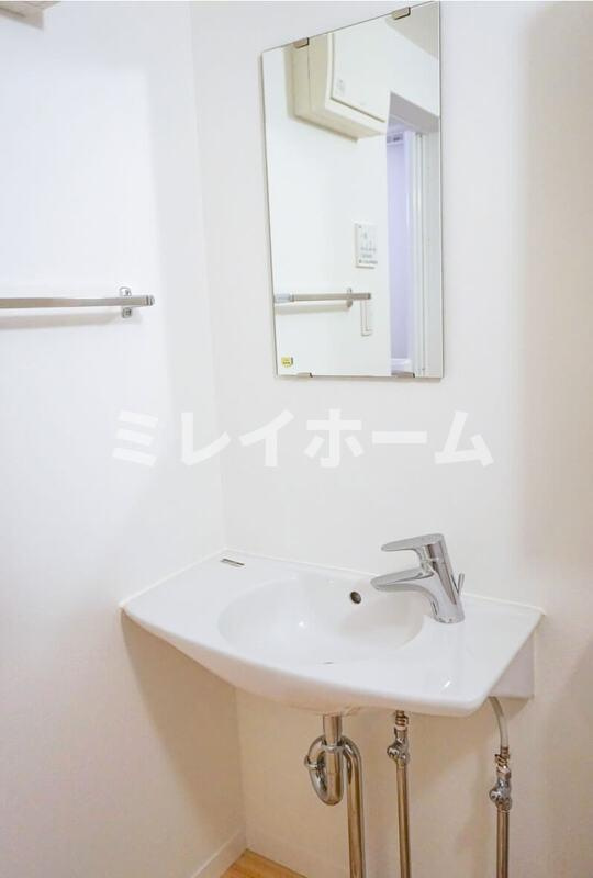ブロードスカイ西六郷の洗面所