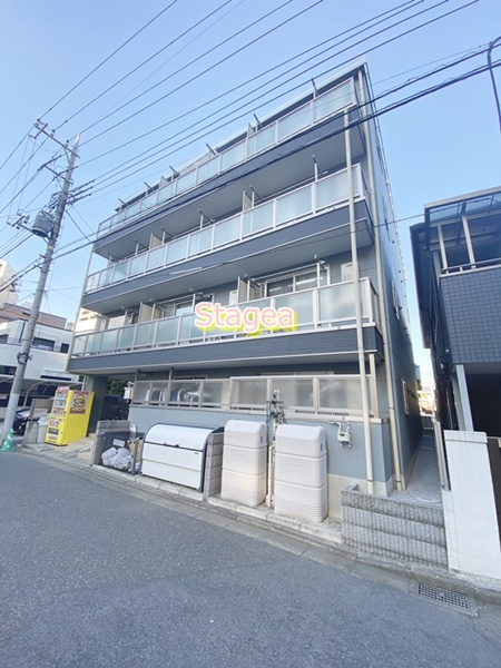 モンターナ元町の外観