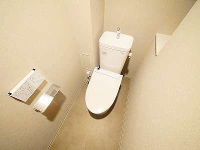 ローレルコート奈良三条宮前町のトイレ|落ち着いたトイレです