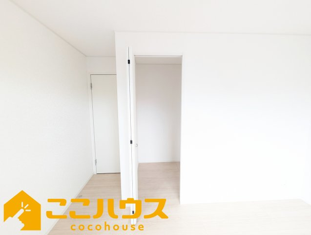 沖縄市胡屋第1　クレイドルガーデン　新築戸建て　全13棟　9号棟の収納|大容量のウォークインクローゼット
