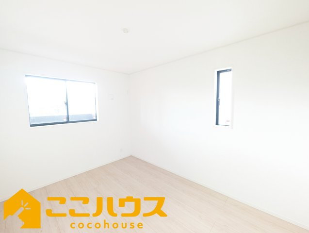 沖縄市胡屋第1　クレイドルガーデン　新築戸建て　全13棟　9号棟の洋室|洋室6帖
