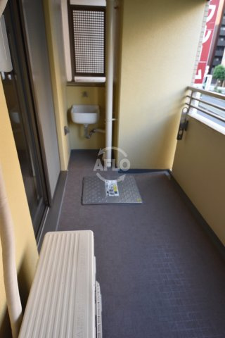サンメゾン谷町セイスアヴェニータのバルコニー|サンメゾン谷町セイスアヴェニータ　バルコニー