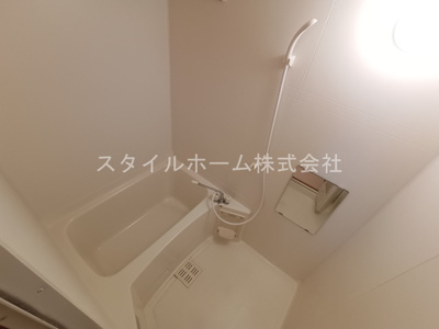 【浴室】 | コーポシーダーローズ | 別部屋写真です。