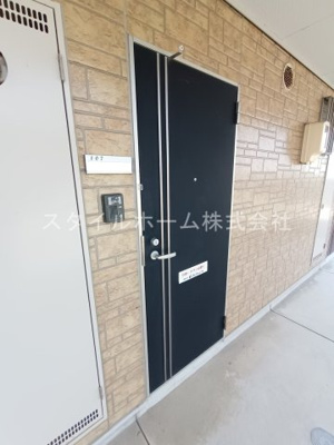 【エントランス】 | コーポシーダーローズ | 別部屋写真です。