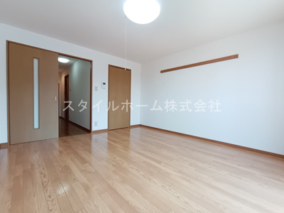 【居間・リビング】 | コーポシーダーローズ | 別部屋写真です。