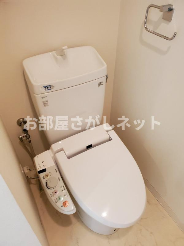 ダイナシティ西新宿【おとり物件なし】#学生・社会人にオススメ！初期費用分割払いOK！のトイレ