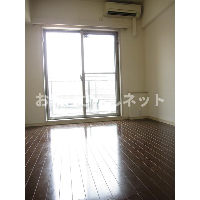 プレール・ドゥーク東京ベイ【おとり物件なし】#学生・社会人にオススメ！初期費用分割払いOK！の居間・リビング