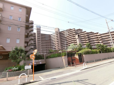 【外観】 | メゾンドール堺 | お家探しを始めてみようと思われたら是非【イエストア】までお気軽にご相談下さいませ♪