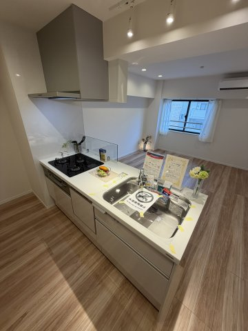 新宿区新宿１丁目の中古マンションのキッチン