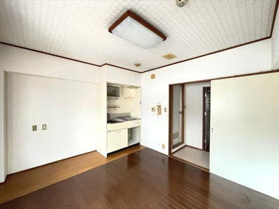  | ライオンズマンション泊第3