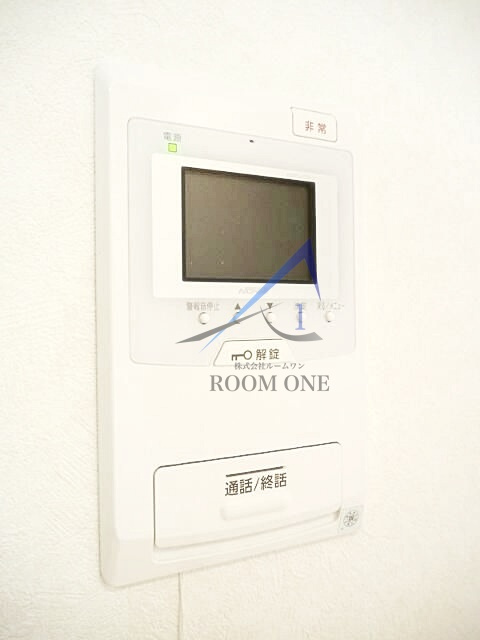 ルーブル大鳥居のセキュリティ|モニター付インターホンです。