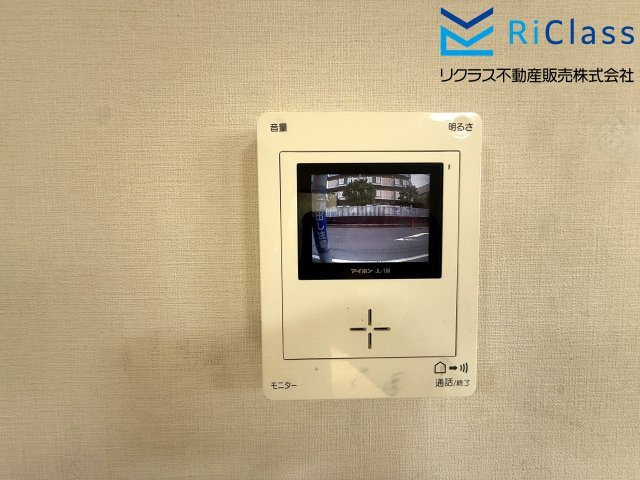中古戸建　神戸市長田区御蔵通3丁目のセキュリティ|TVモニター付きインターホンです
