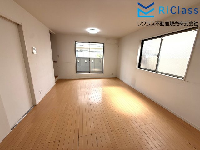 中古戸建　神戸市長田区御蔵通3丁目の居間・リビング|リビングです