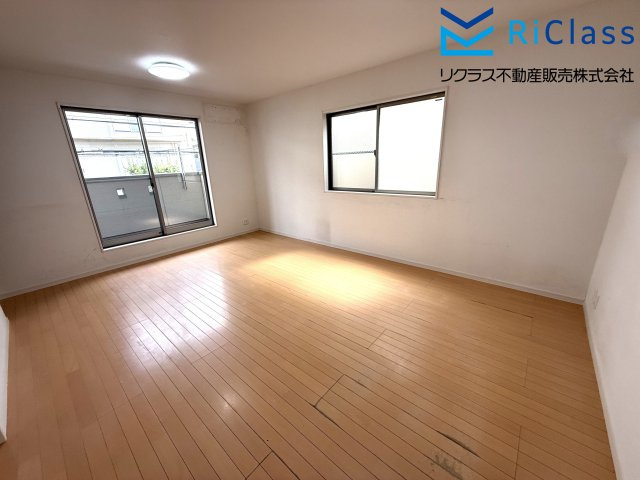 中古戸建　神戸市長田区御蔵通3丁目の居間・リビング|２階にリビングがあります